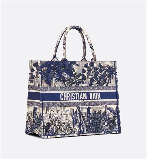 chriatian dior tote bag|christian dior book tote 2021.